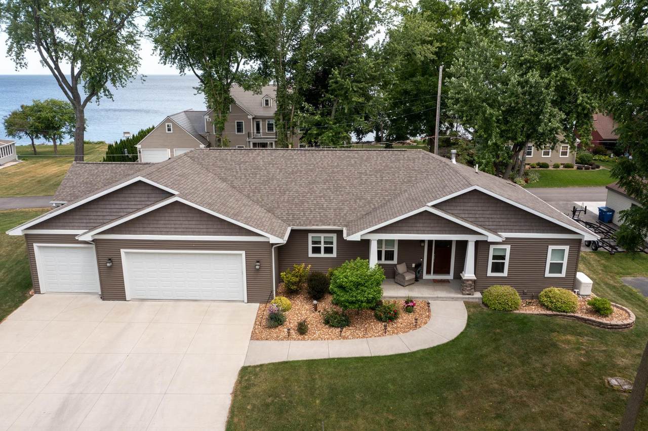 3810 Apple Lane - Photo 1
