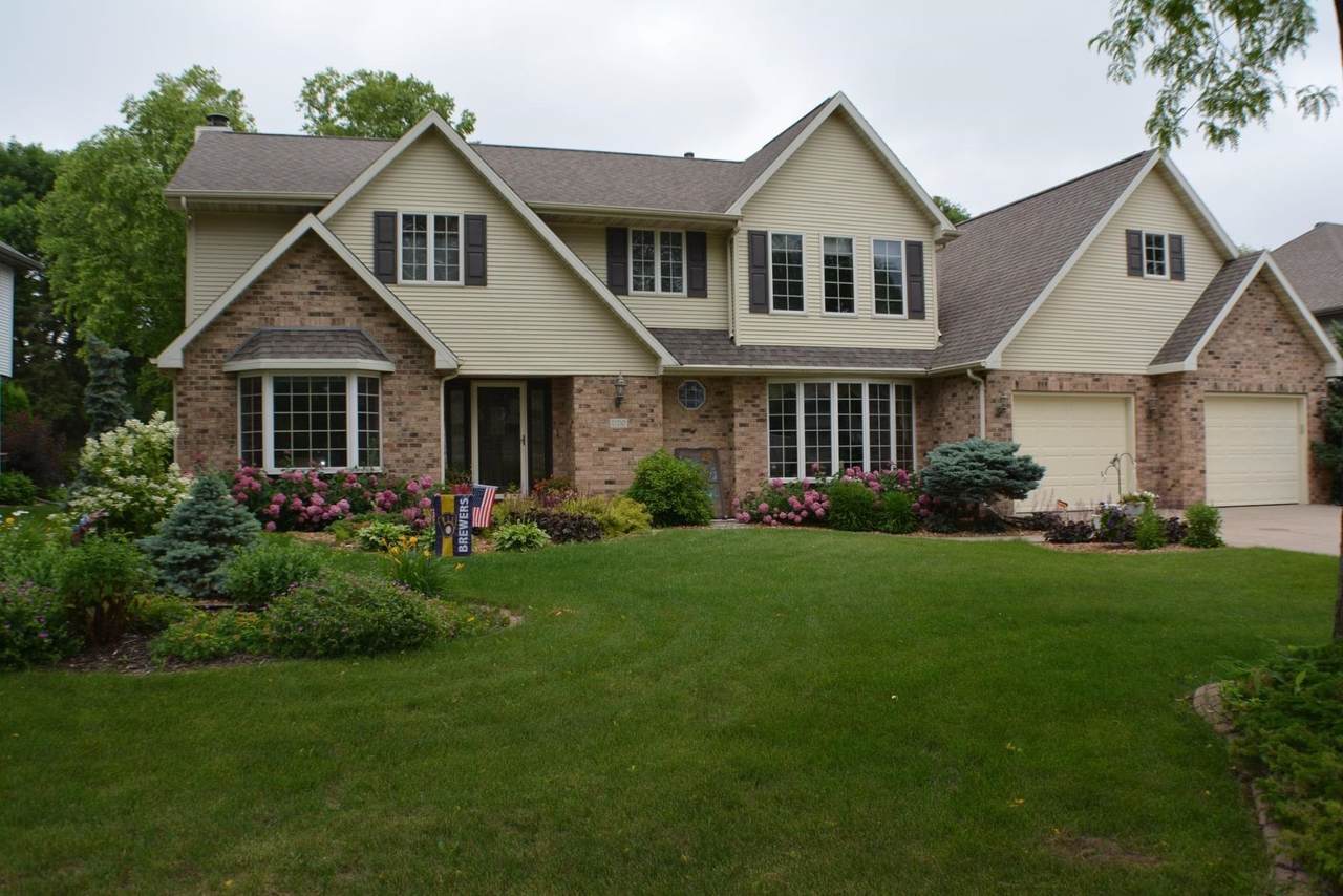 1100 Overland Road - Photo 1