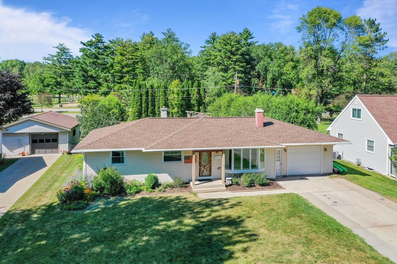 2524 Shade Tree Lane - Photo 1