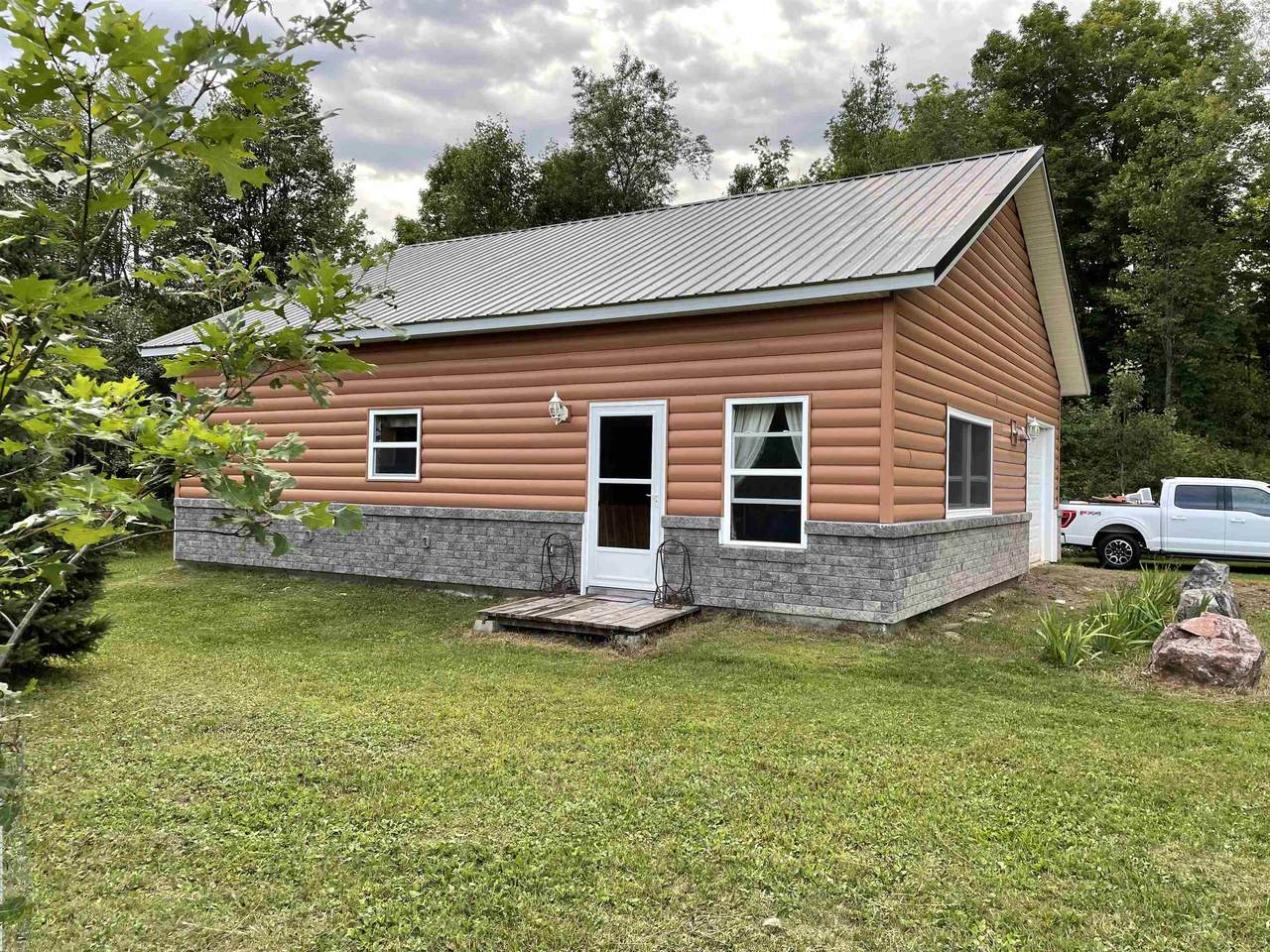 11227 Sth 70 E - Photo 1