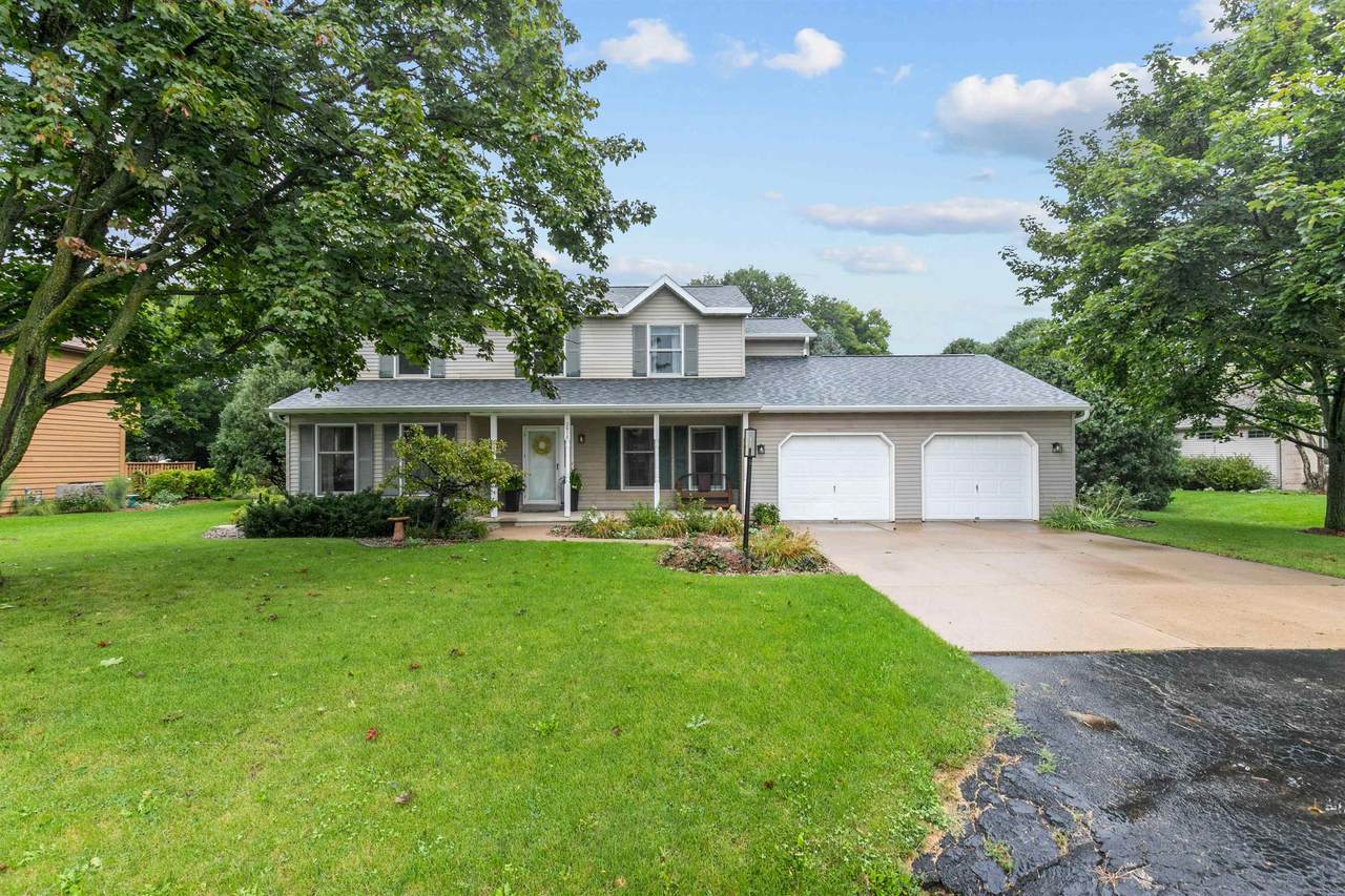 2912 Heritage Avenue - Photo 1