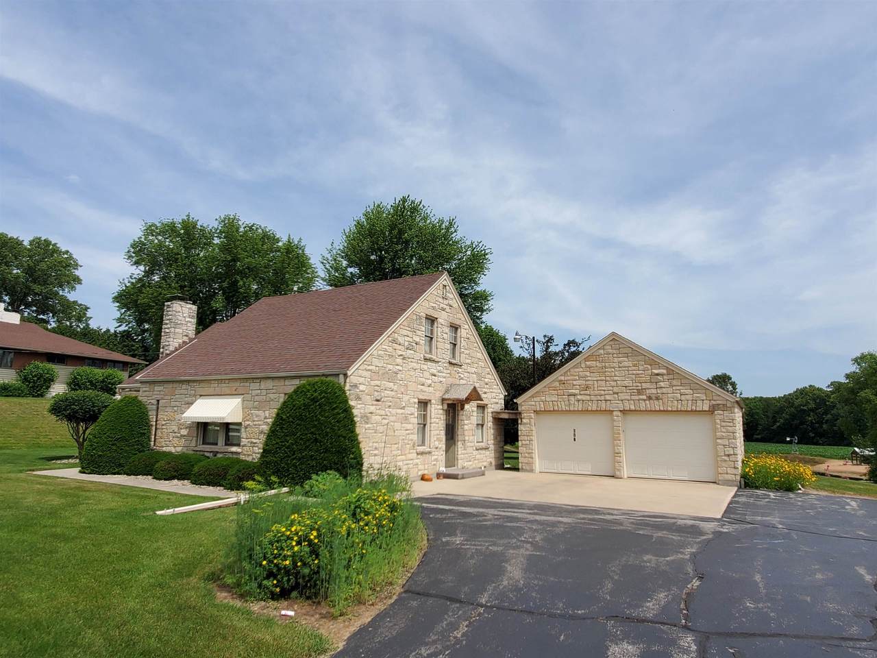 617 Green Bay Street - Photo 1