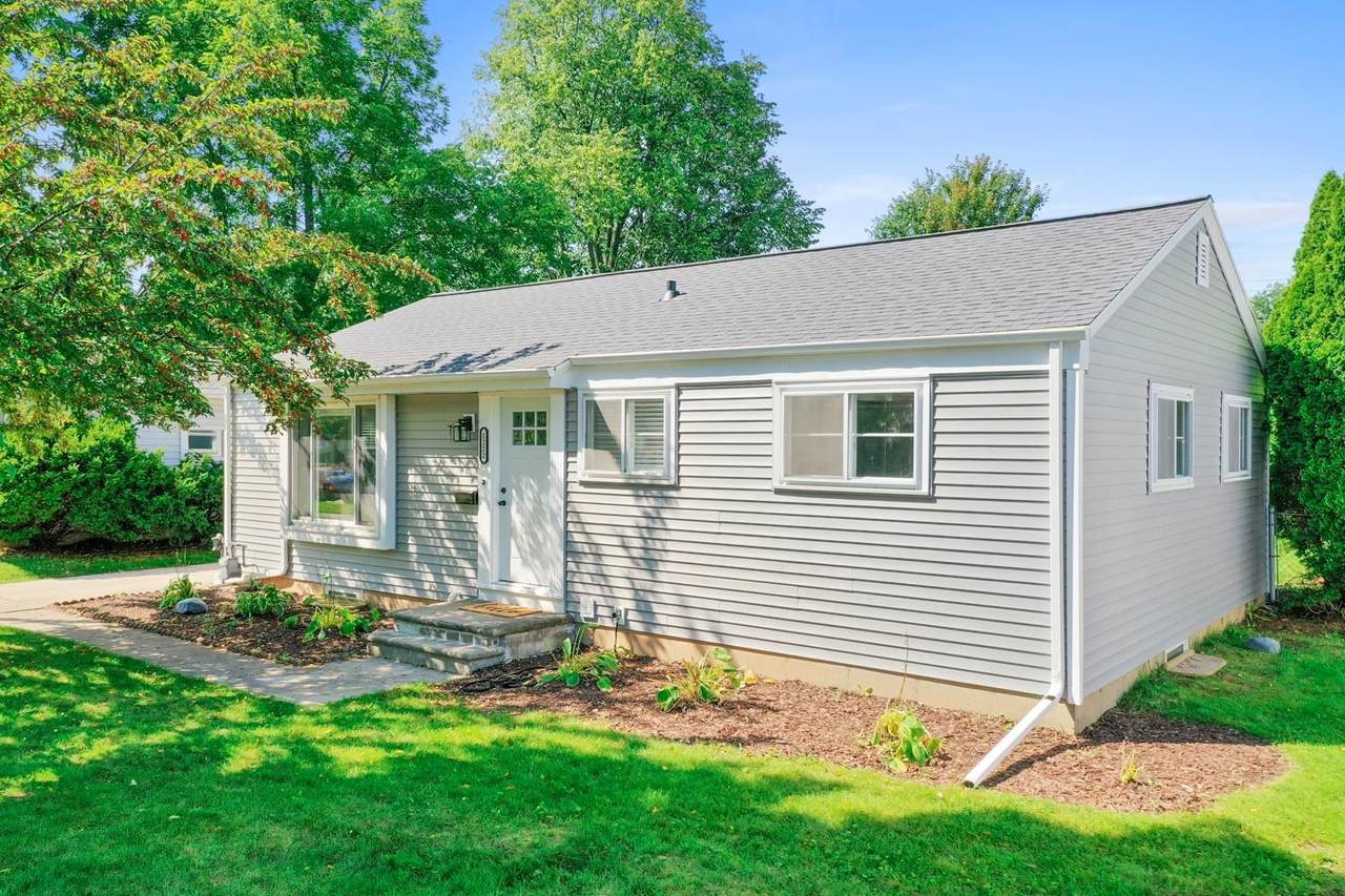 1222 Oneida Street - Photo 1