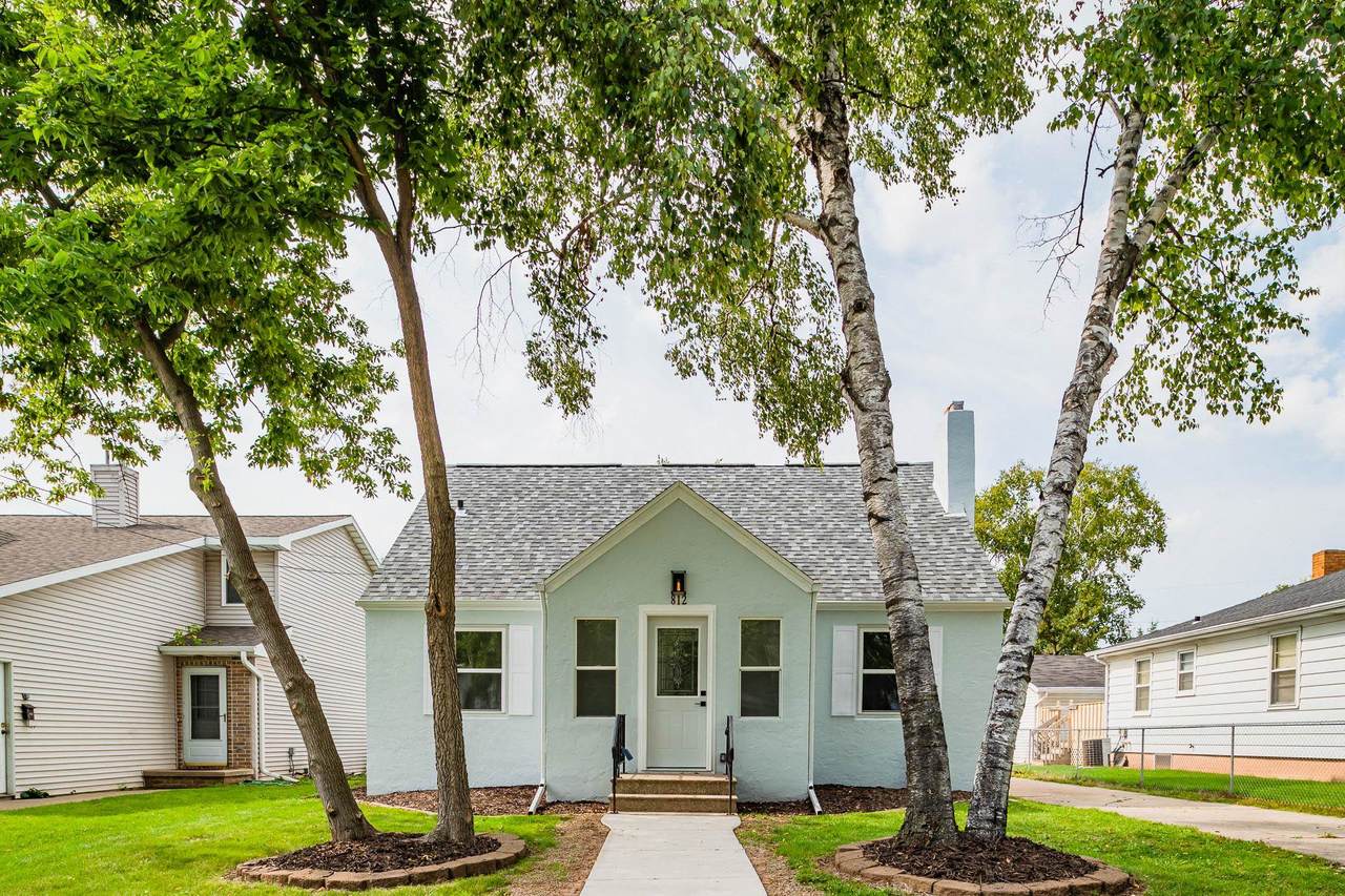 812 Bellevue Street - Photo 1