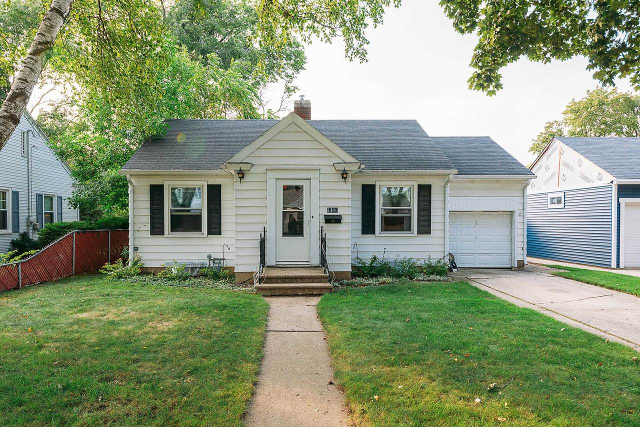 1140 Marquette Avenue - Photo 1