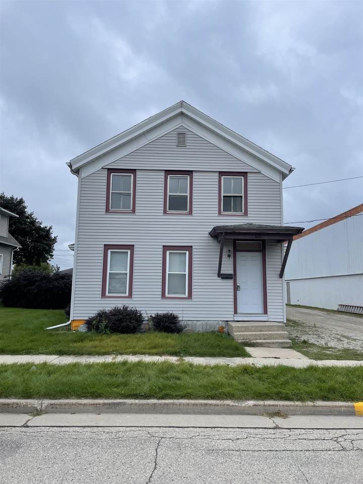 122 Forest Street - Photo 1