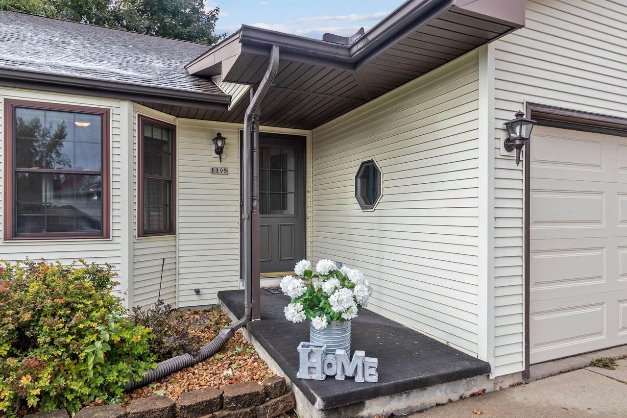 1195 Apple Court - Photo 1