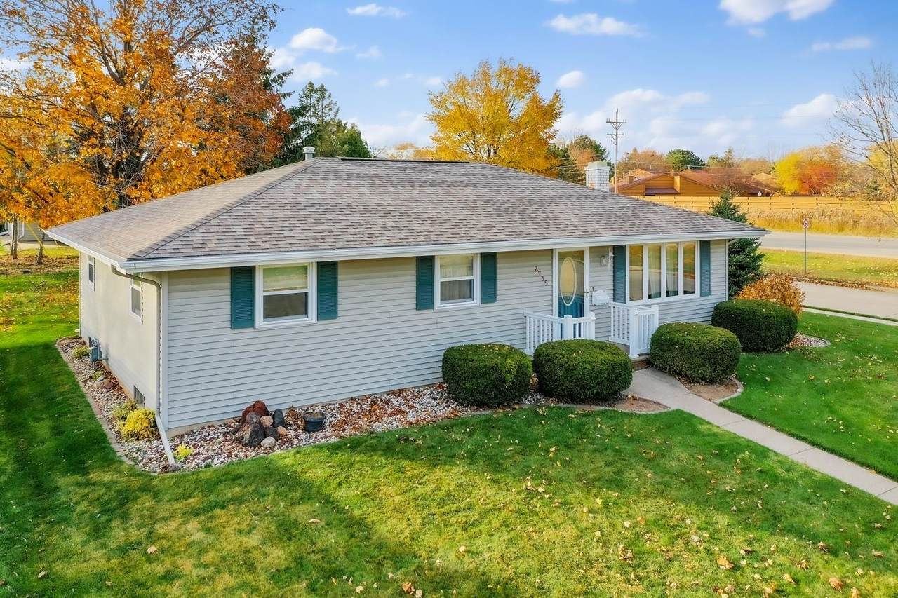 2735 Elmwood Court - Photo 1