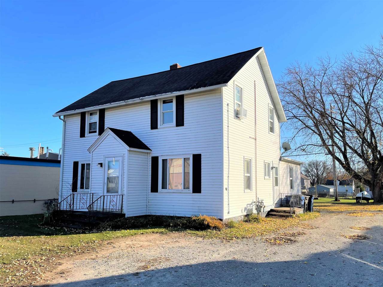 242 Pulaski Street - Photo 1