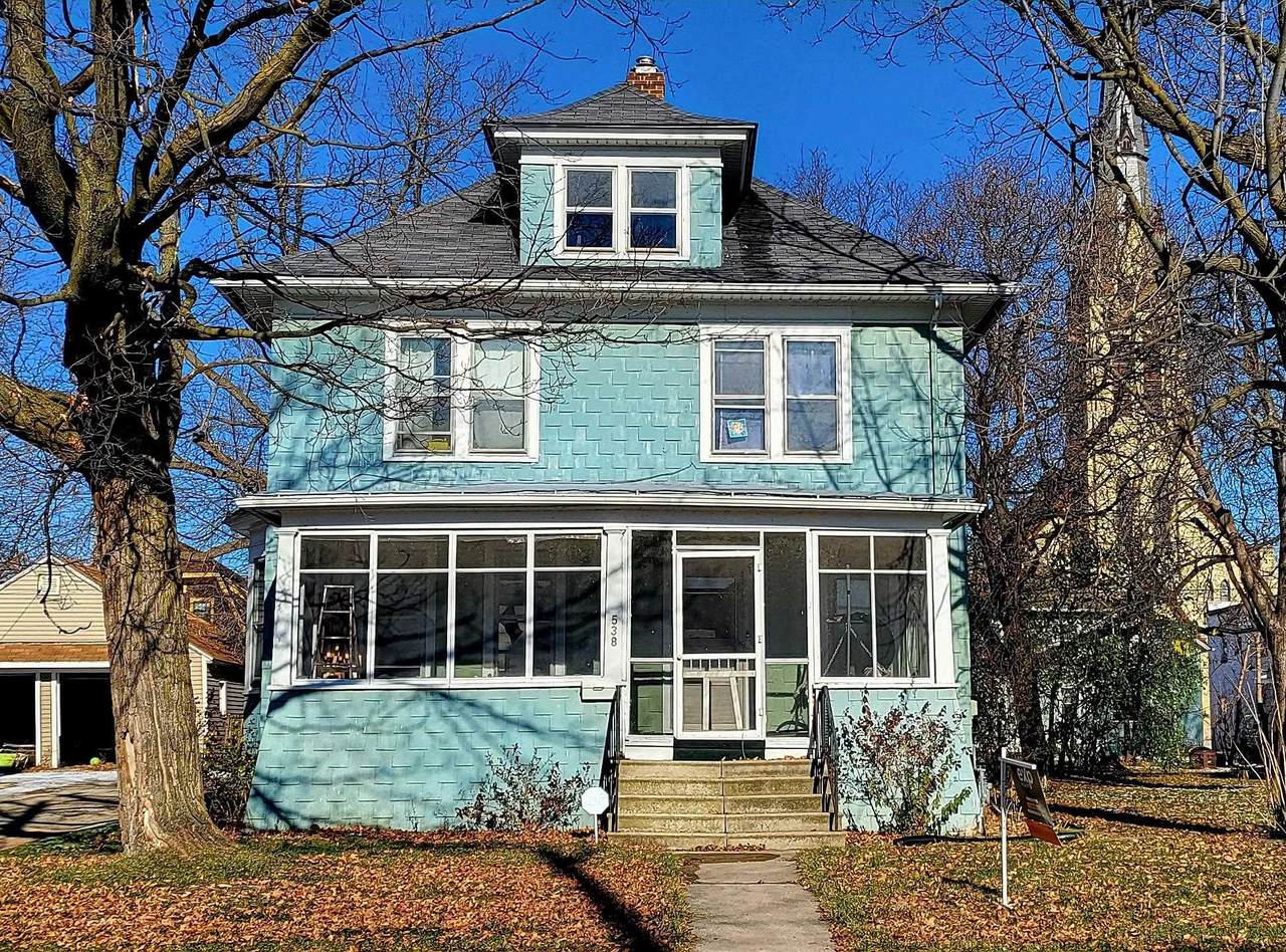 538 1ST Street - Photo 1
