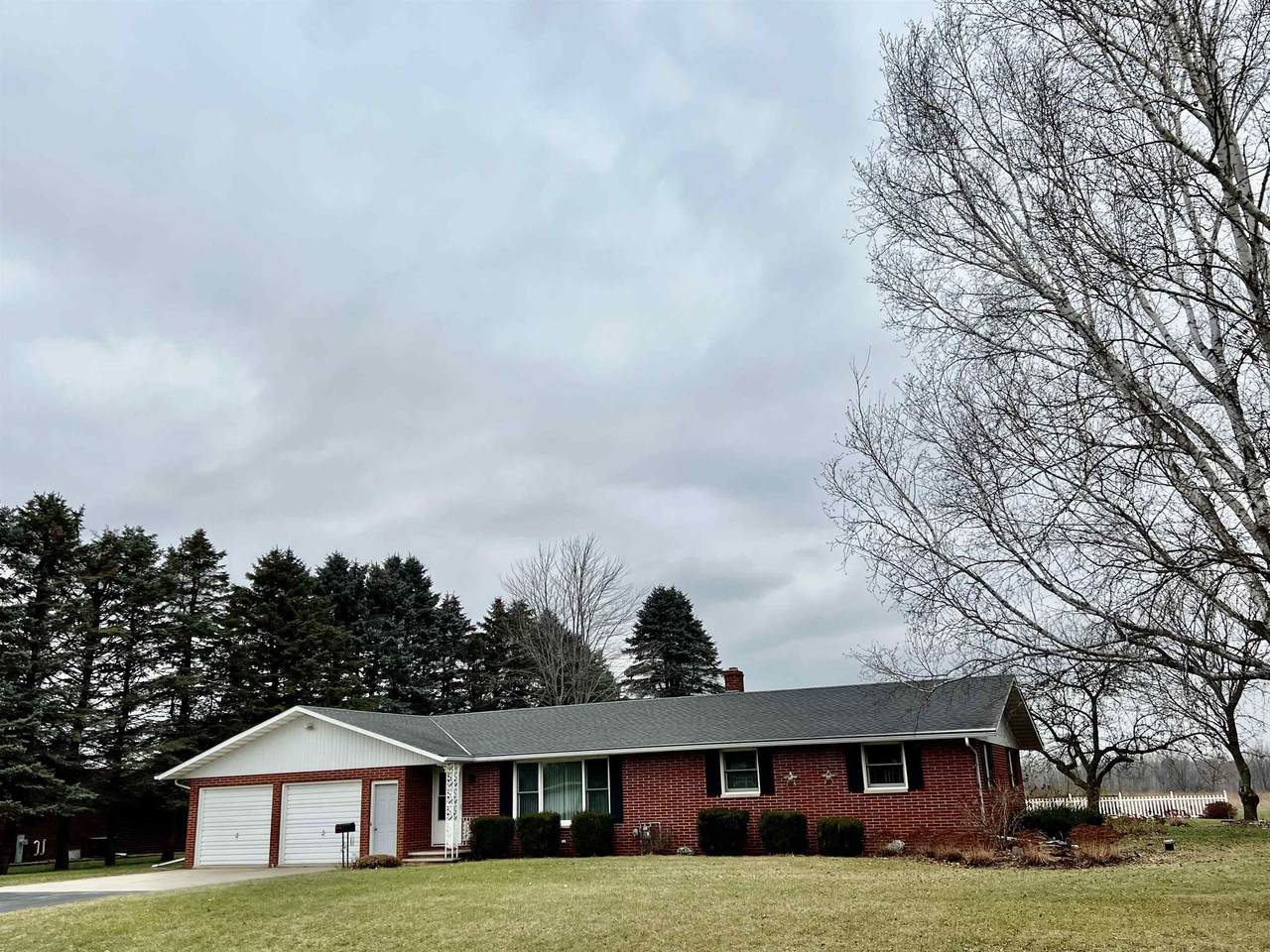 8610 Franks Lane - Photo 1