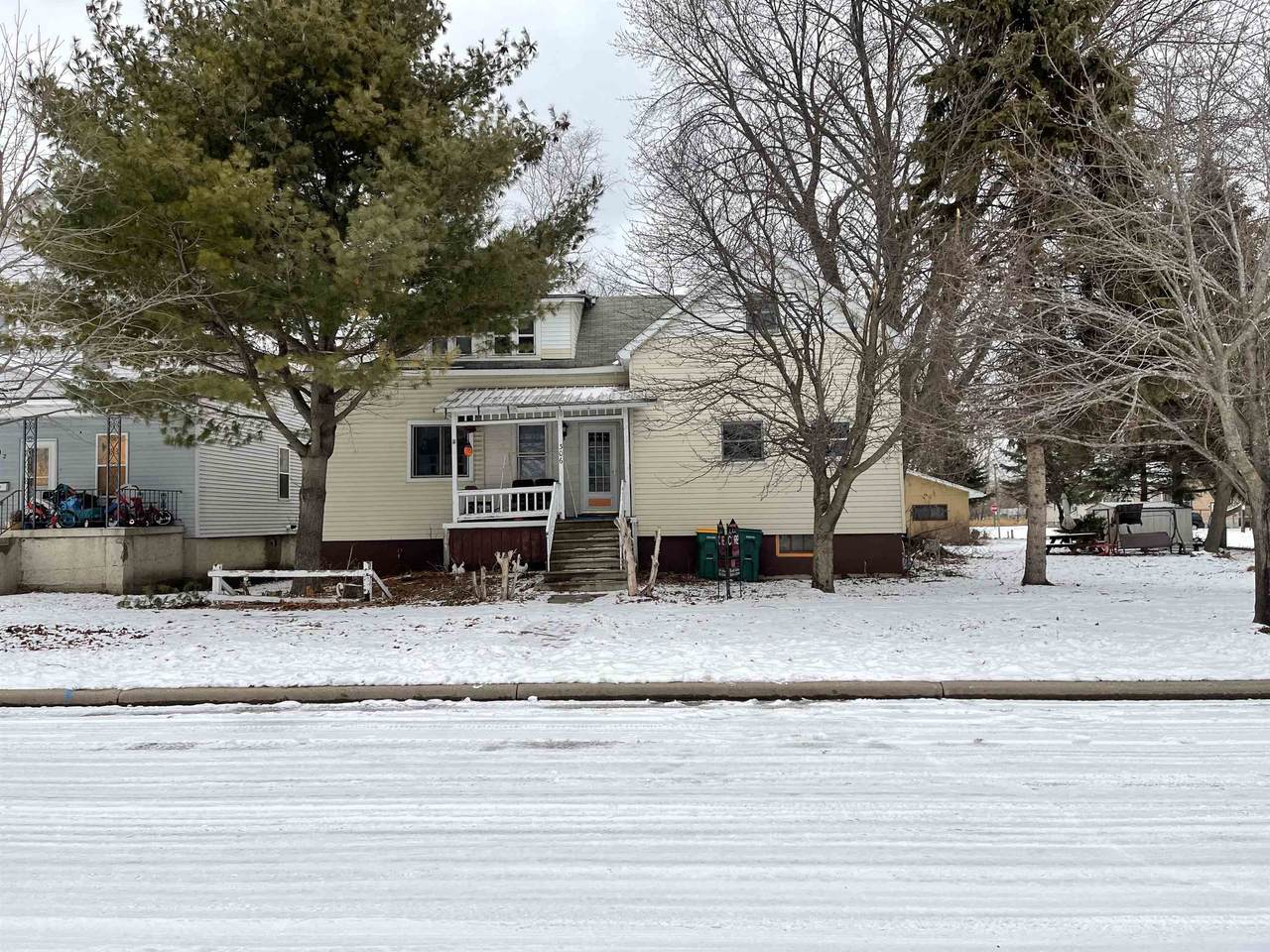 306 Terrace Avenue - Photo 1