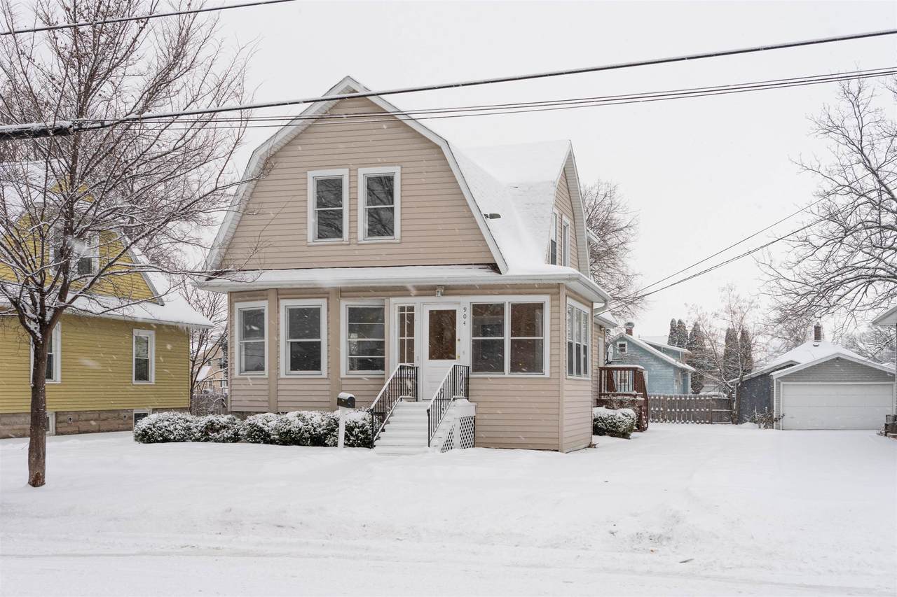 904 Howard Street - Photo 1