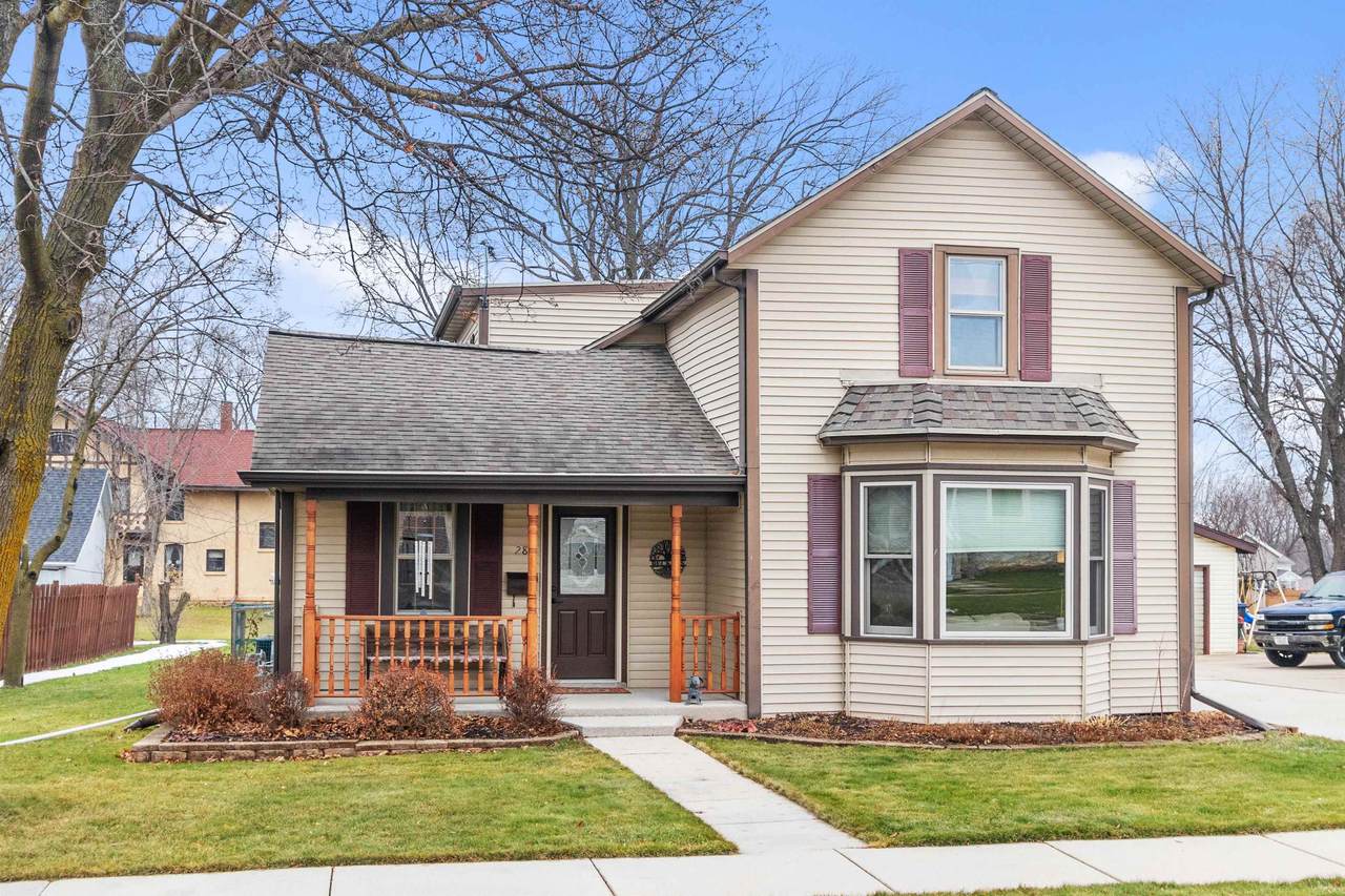 28 Lincoln Street - Photo 1