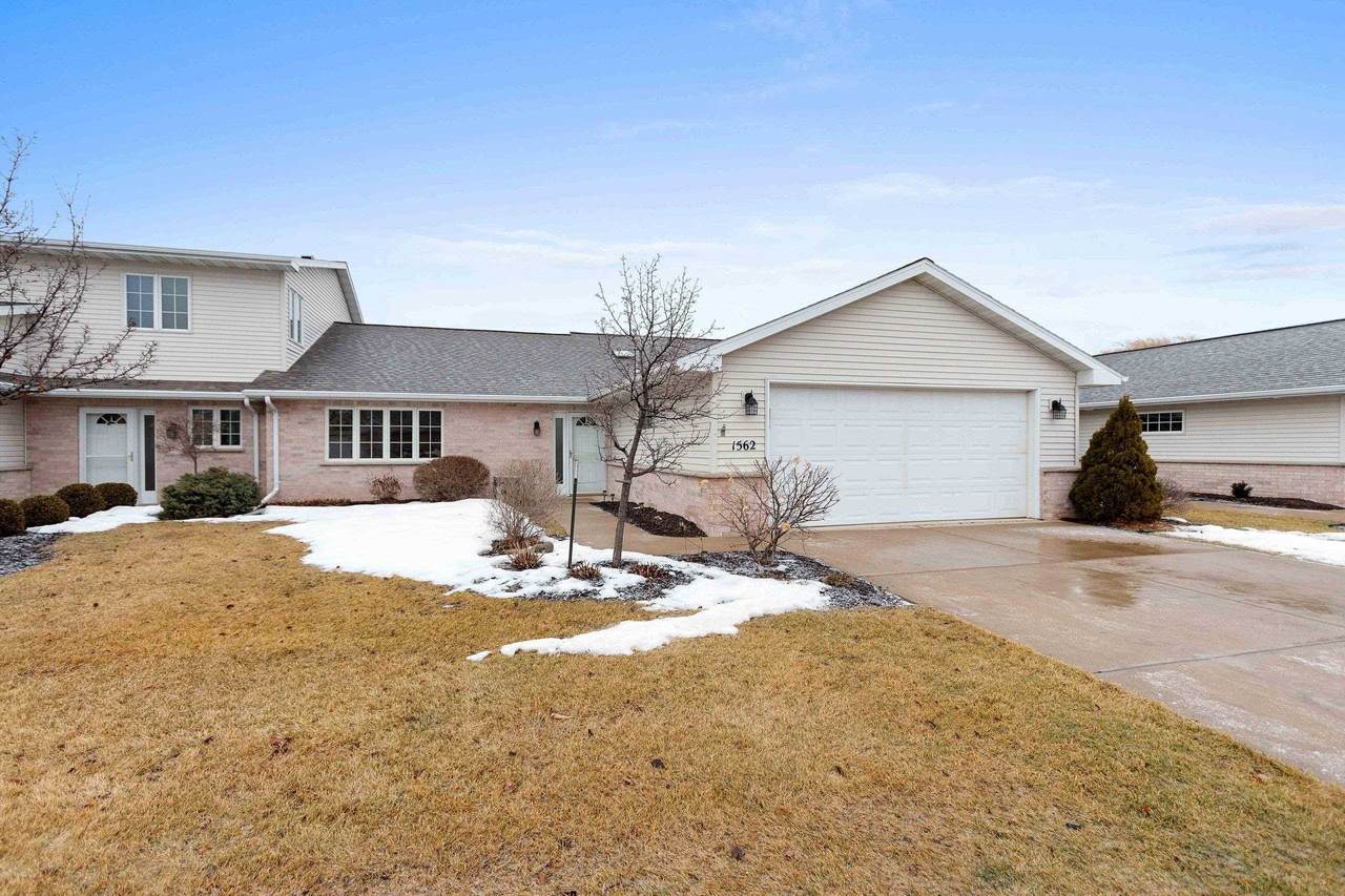 1562 River Pines Drive - Photo 1