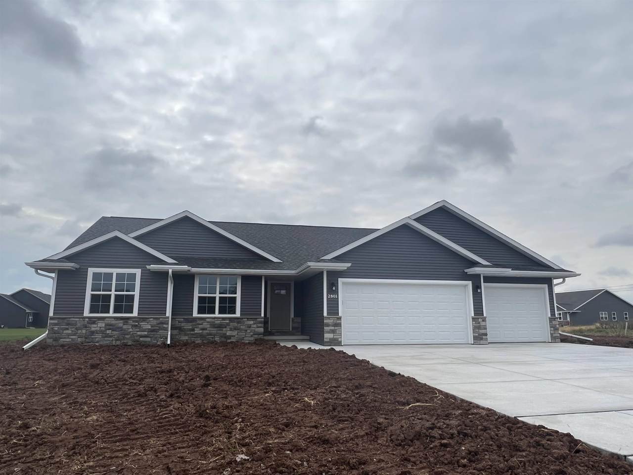 2468 Tipperary Trail - Photo 1