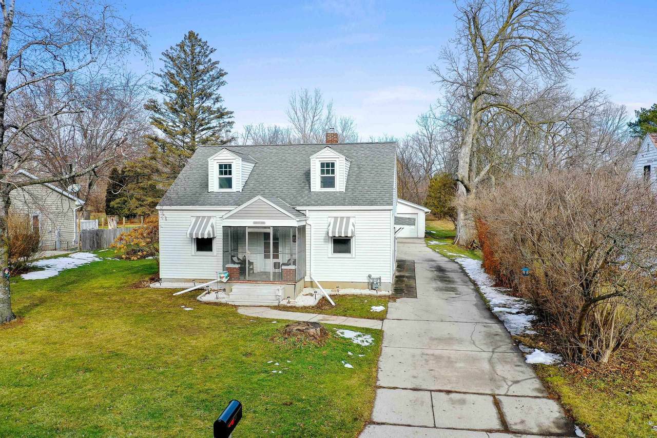 329 Kalb Avenue - Photo 1