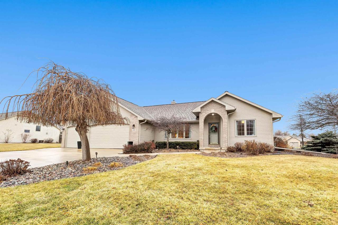 2834 Weeping Willow Drive - Photo 1