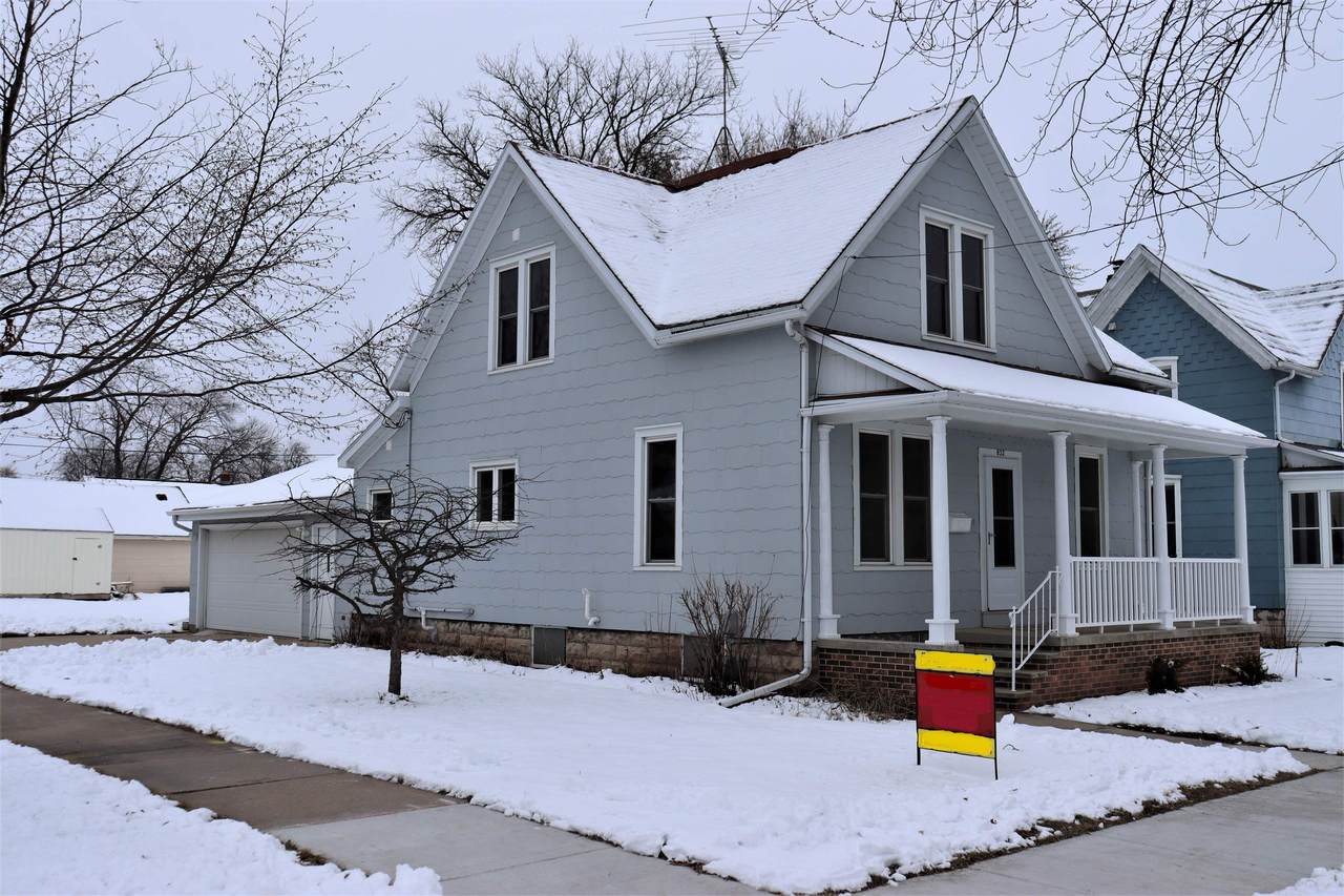 832 Elsie Street - Photo 1