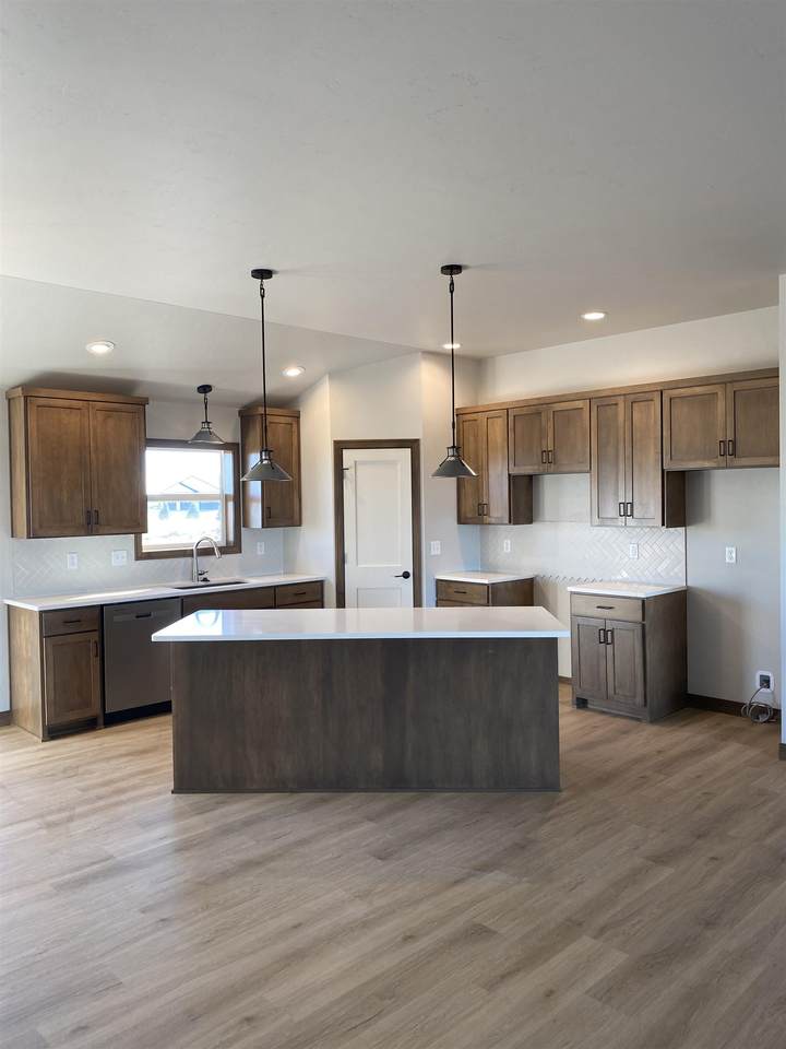 W170 Daylight Court - Photo 1