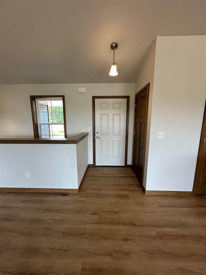 3421 Glendale Avenue - Photo 1
