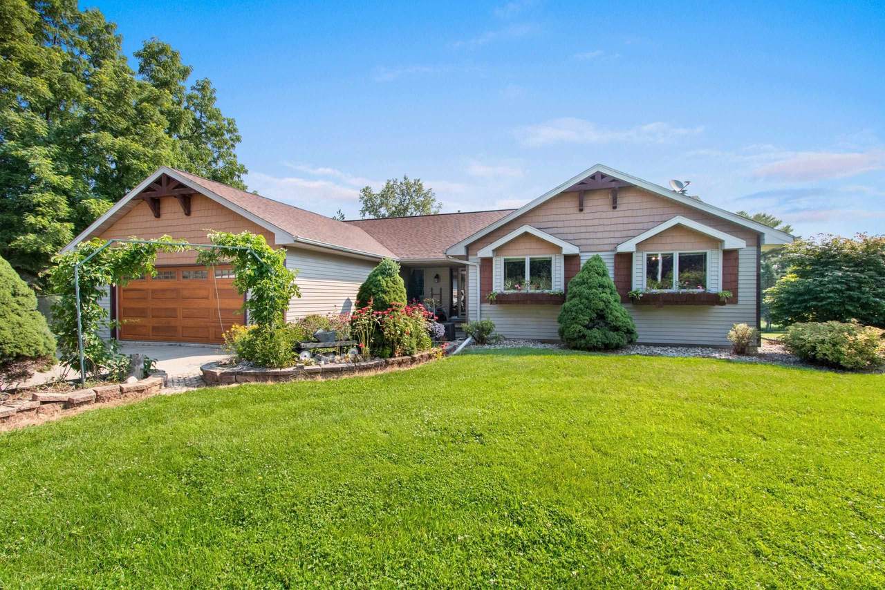 N6502 Twelve Corners Road - Photo 1