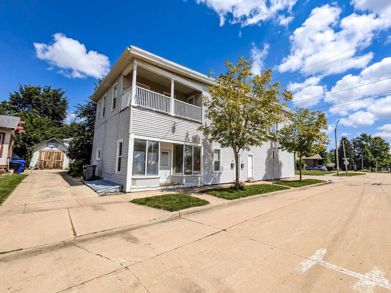601 Morrison Street - Photo 1