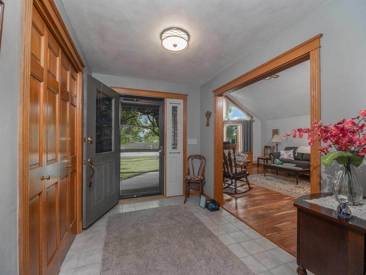 N427 Mapleridge Drive - Photo 1