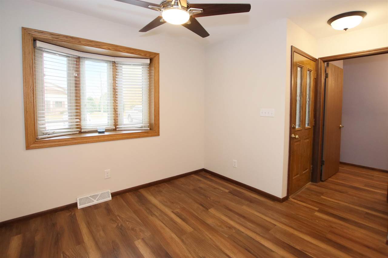 888 Bishop Court - Photo 1