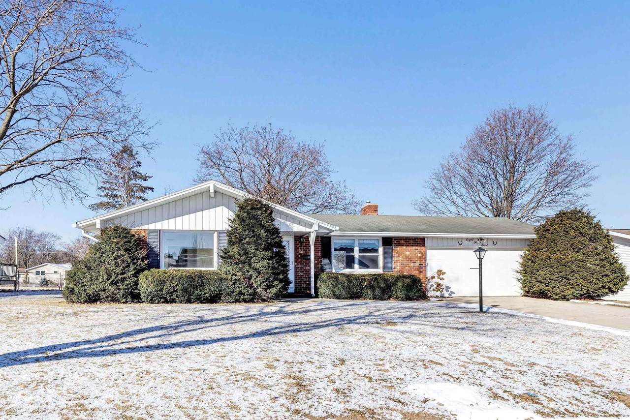 849 Smits Street - Photo 1