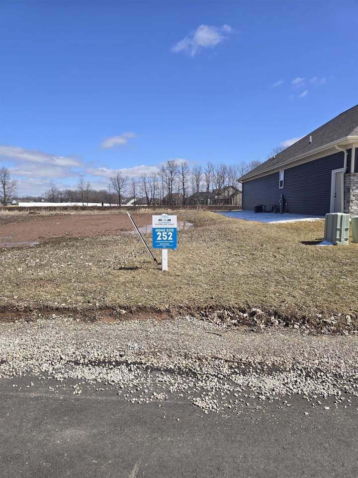 903 Black Swan Drive - Photo 1