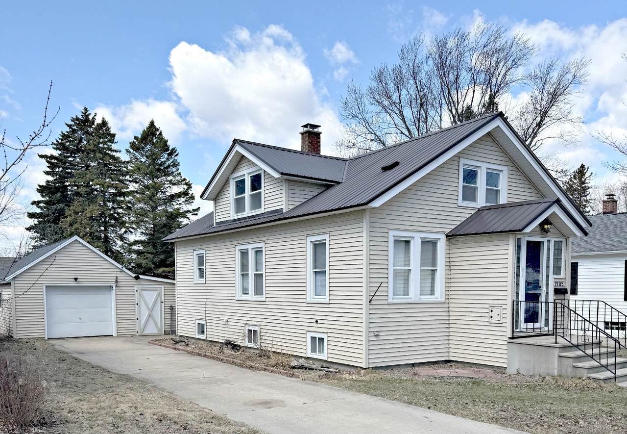 1905 16TH Street - Photo 1