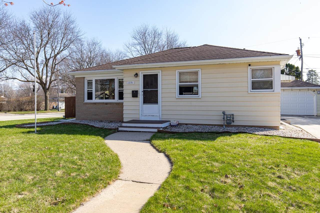 1391 Langlade Avenue - Photo 1