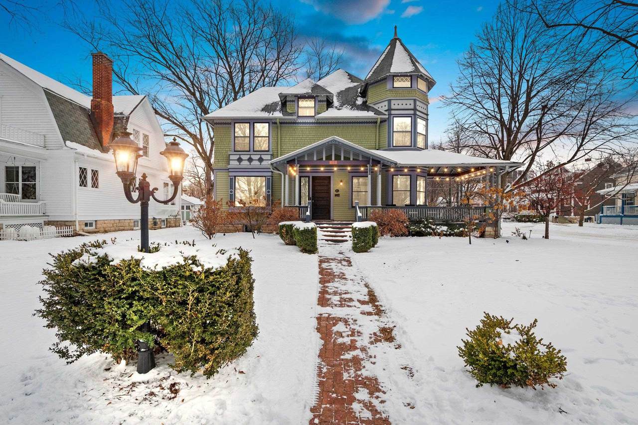 745 Quincy Street - Photo 1