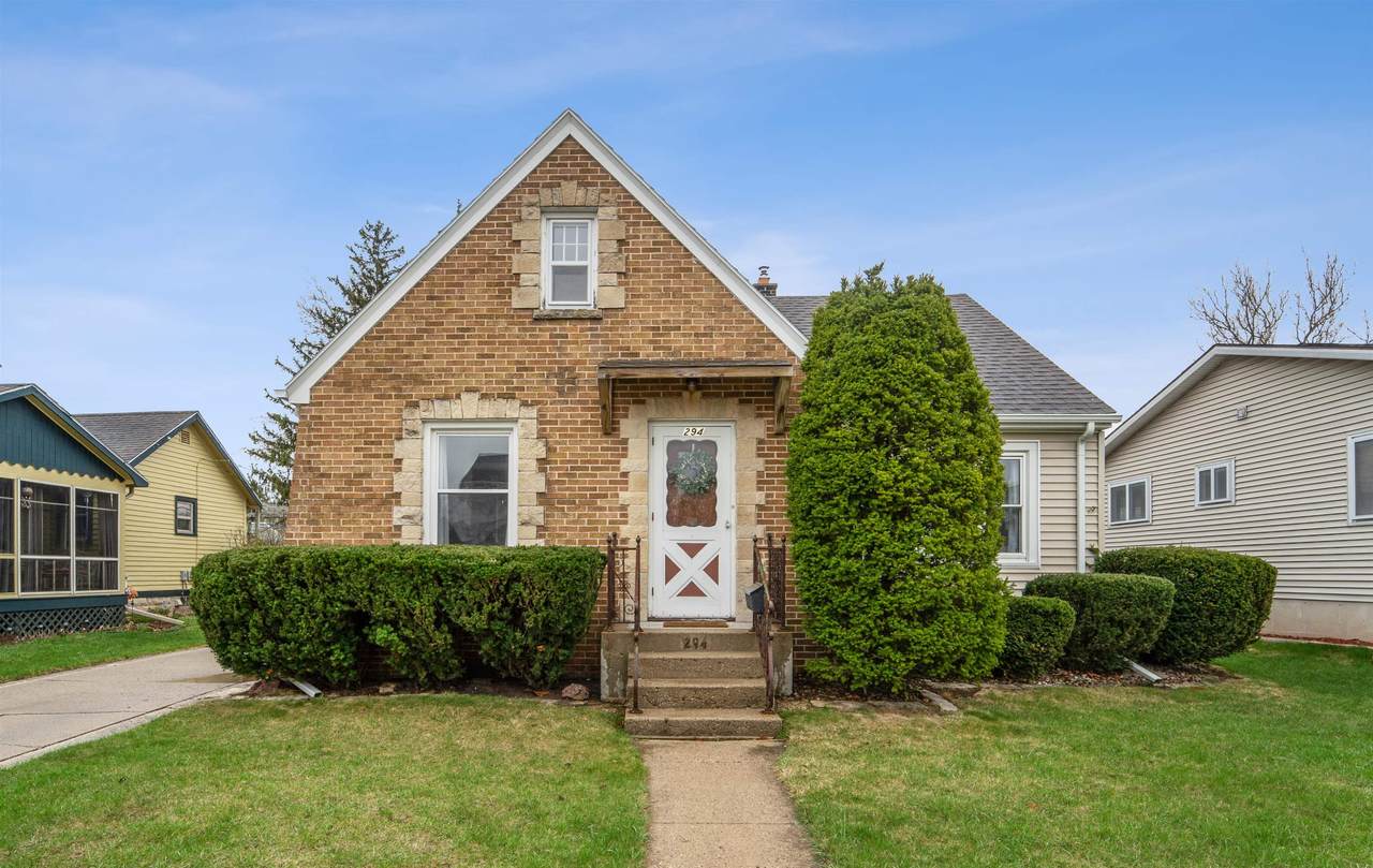 294 11TH Street - Photo 1