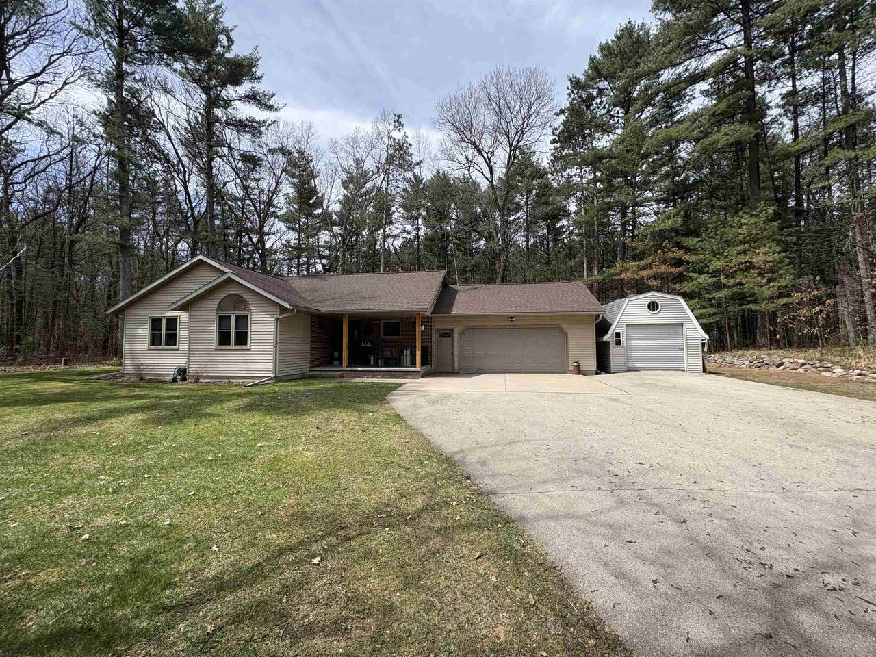 N6317 Fox Lane - Photo 1
