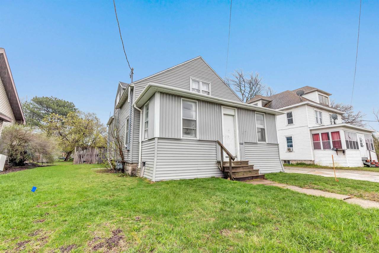 617 Racine Street - Photo 1
