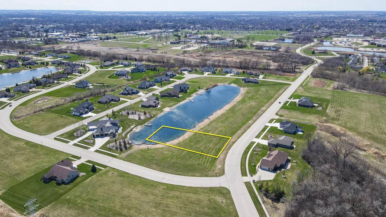 1138 Ducharme Parkway - Photo 1