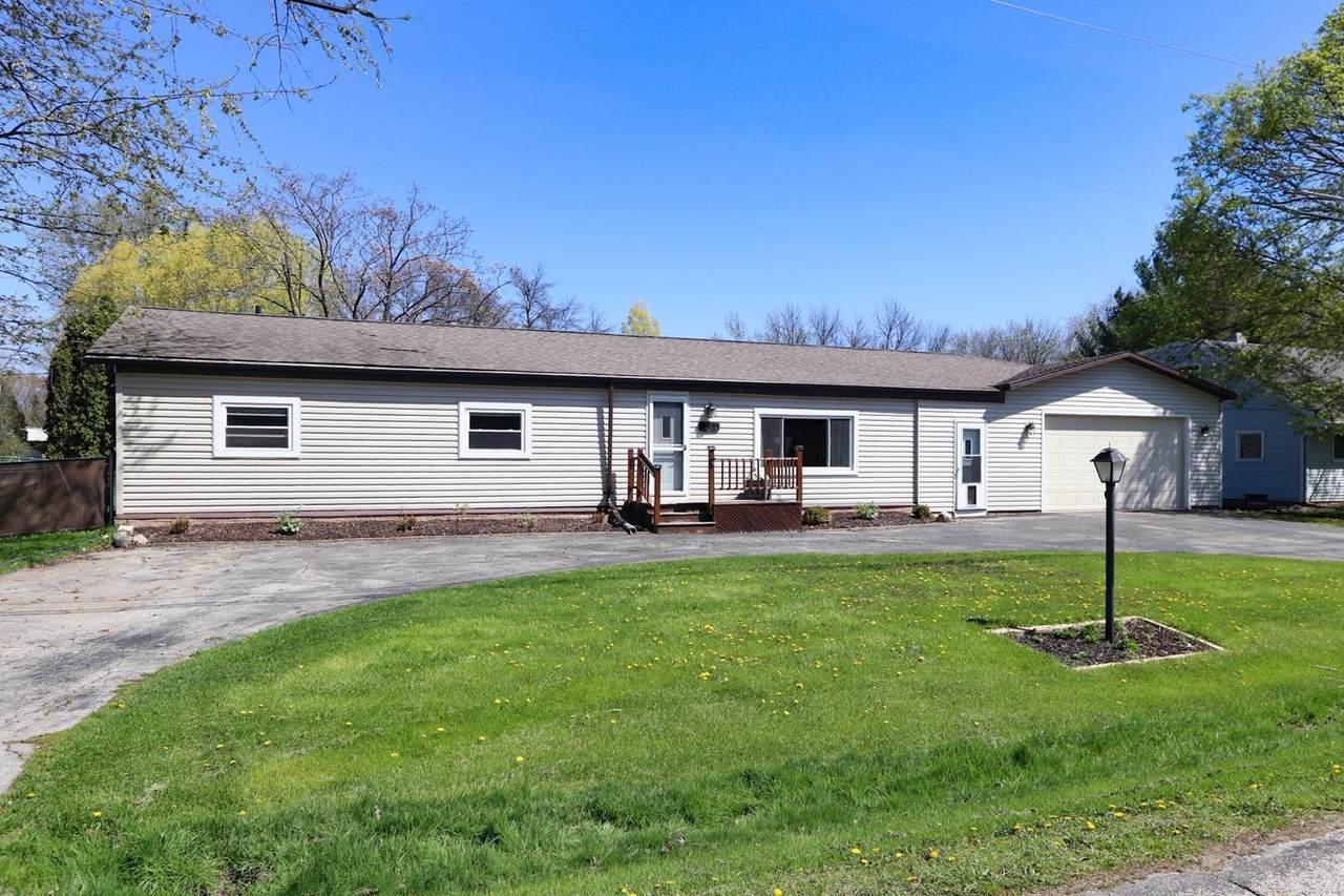 3500 Justin Street - Photo 1