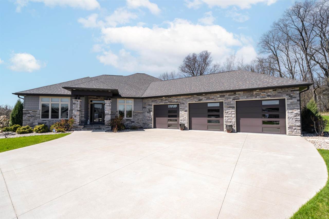 900 Woodcrest Heights Drive - Photo 1