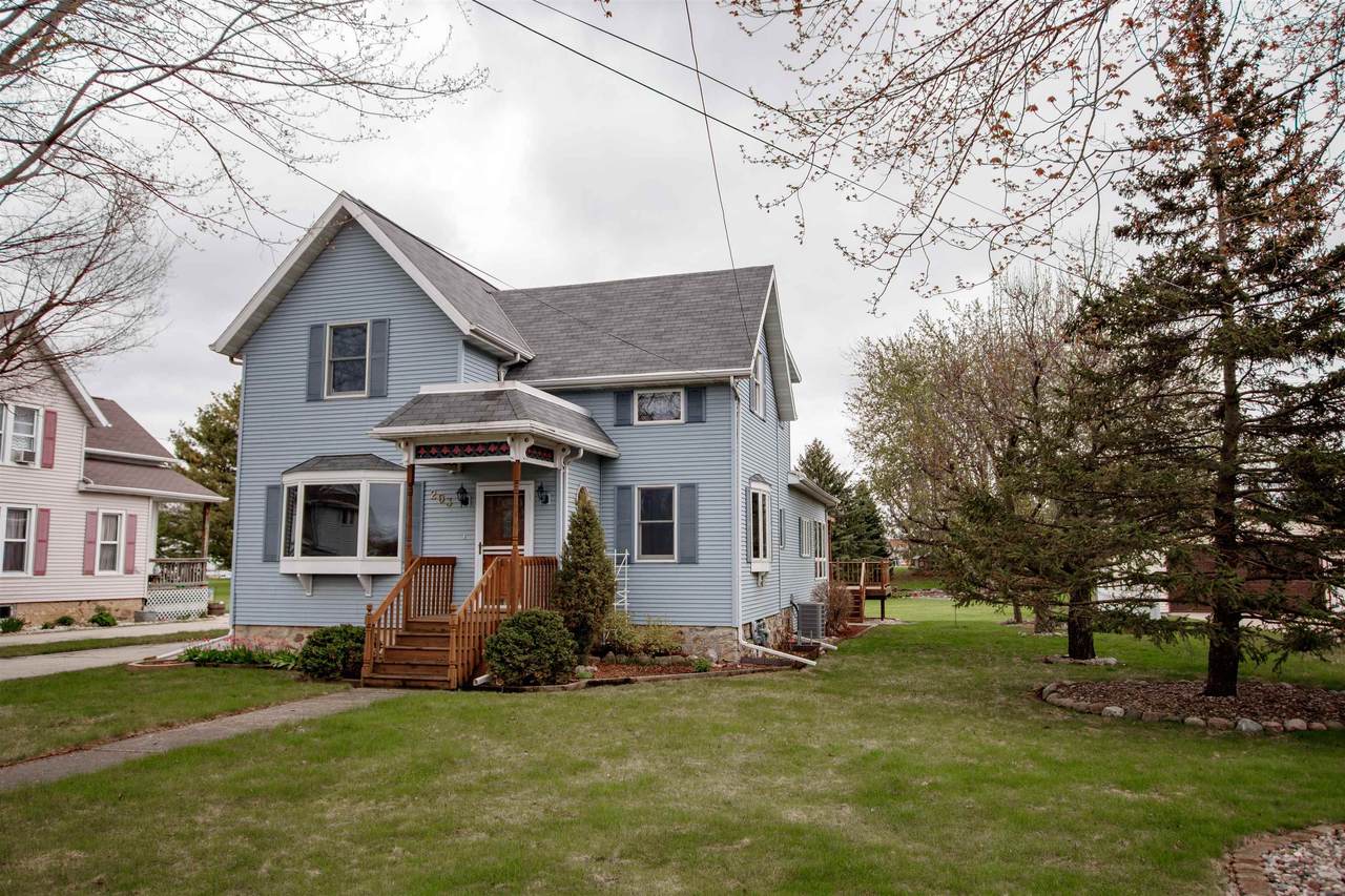 203 2ND Street - Photo 1