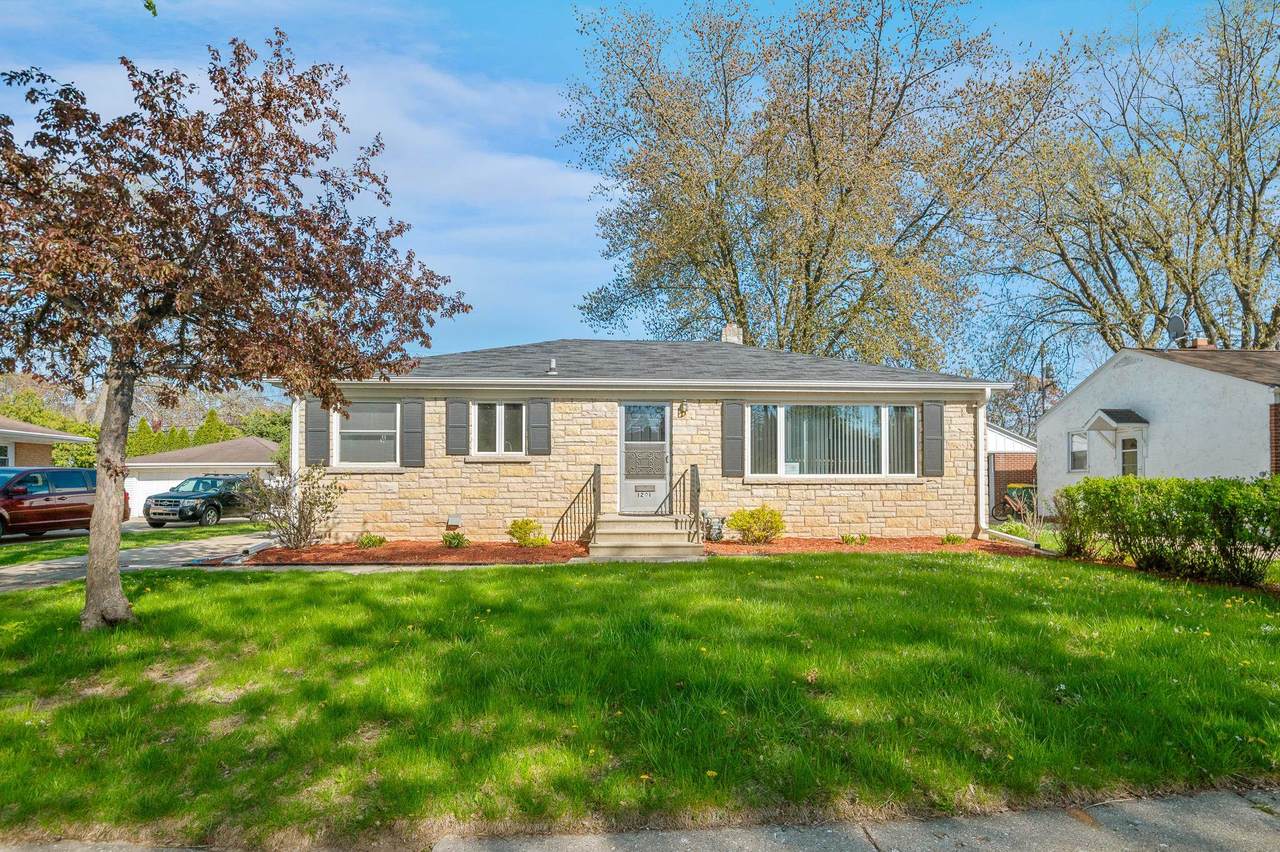 1201 Redwood Drive - Photo 1