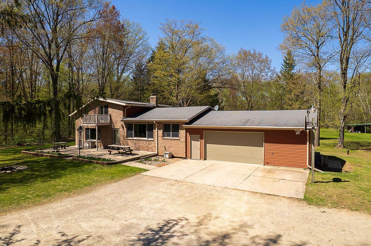 W5562 Navarino Road - Photo 1