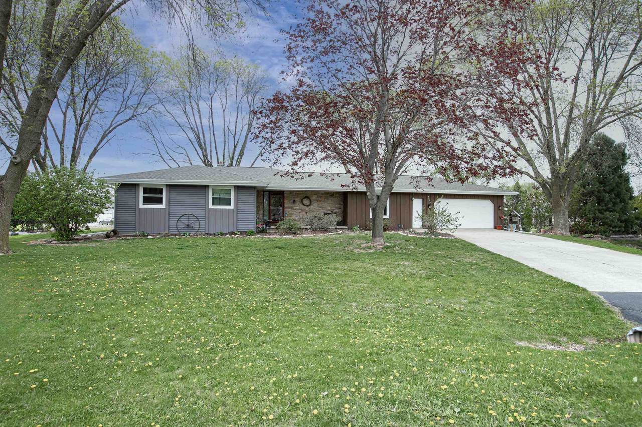N7817 Palisades Circle - Photo 1