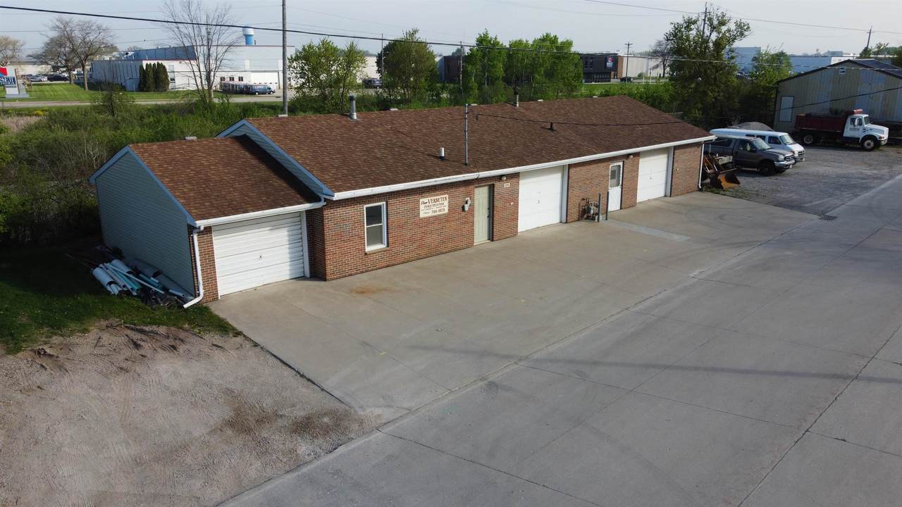 1111 Blackwell Street - Photo 1