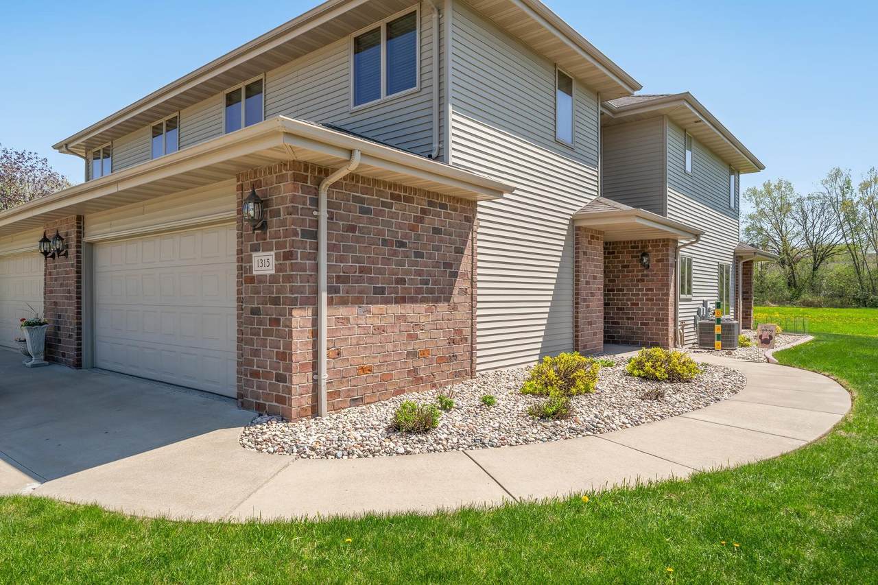 1315 Cherry Street - Photo 1
