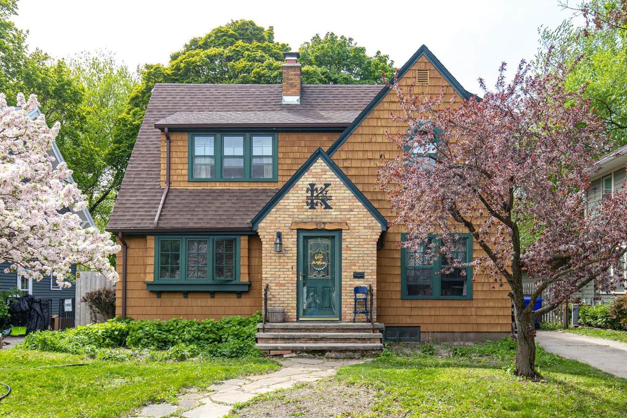 523 Mueller Street - Photo 1