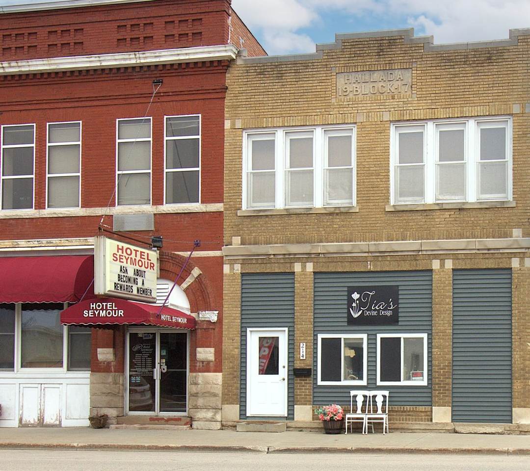 214 Main Street - Photo 1