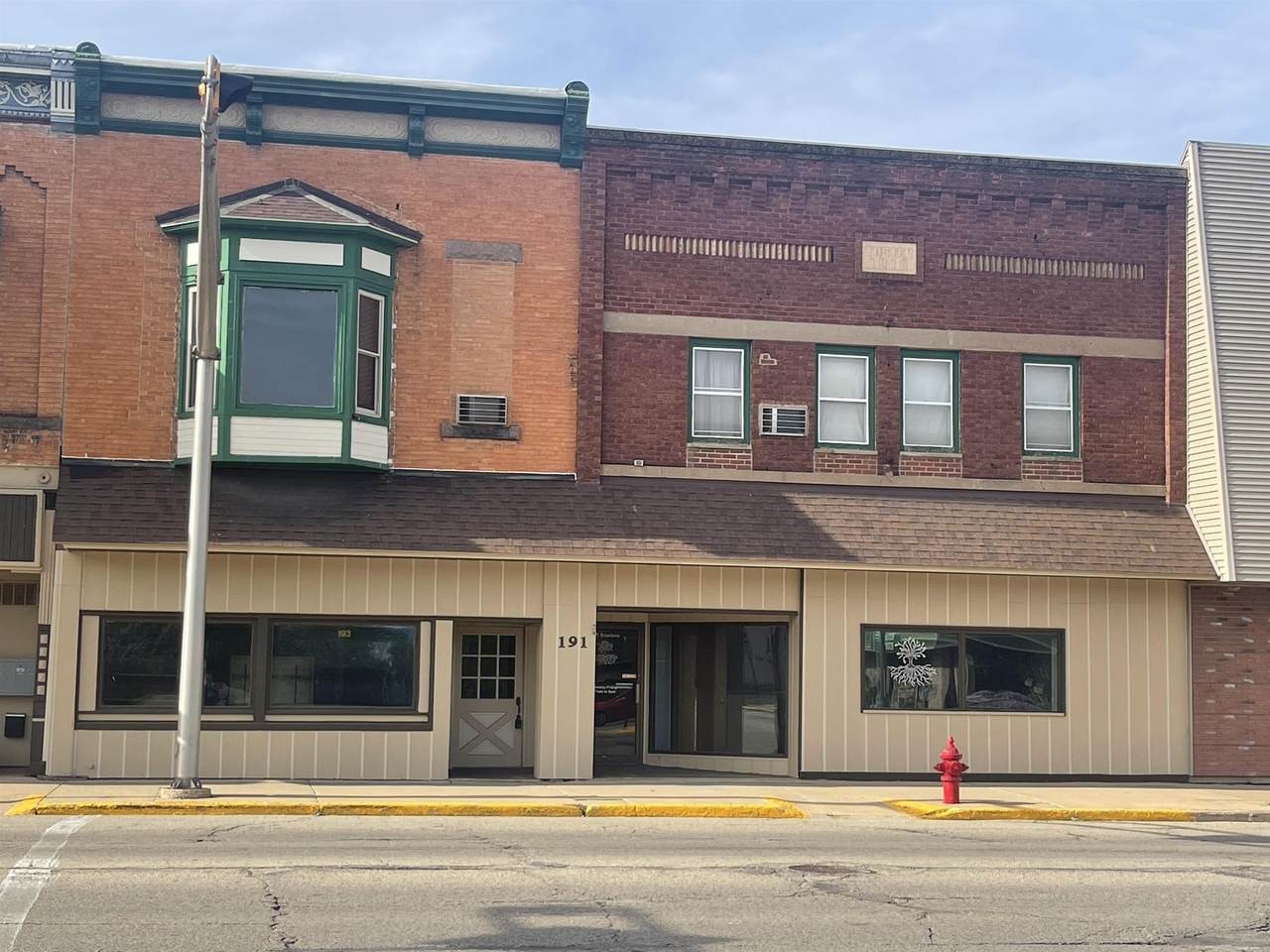 191 Broadway Street - Photo 1
