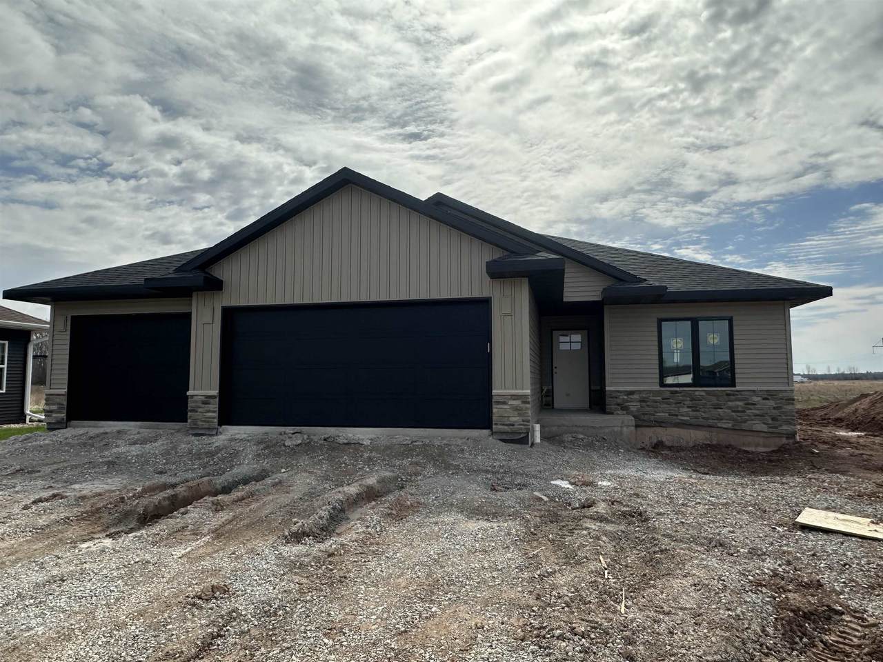 726 Tambour Court - Photo 1